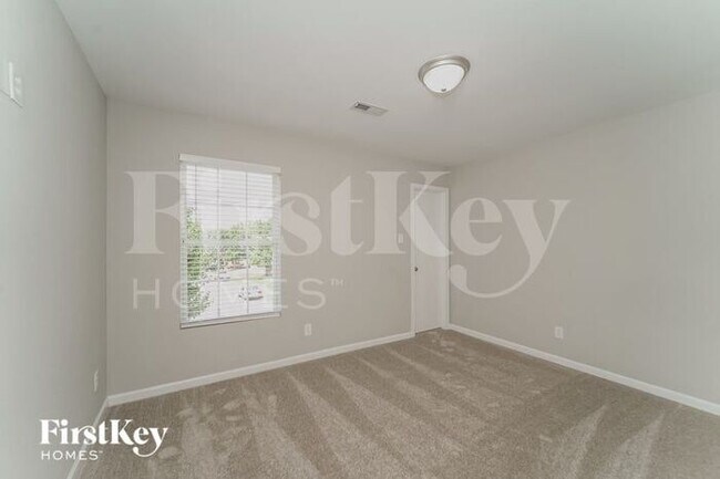 Building Photo - 1431 Waterlily Lane