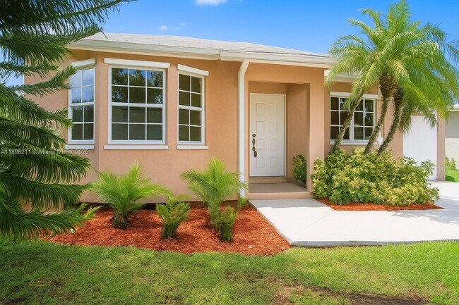 Building Photo - 14478 SW 139th Ave Cir W