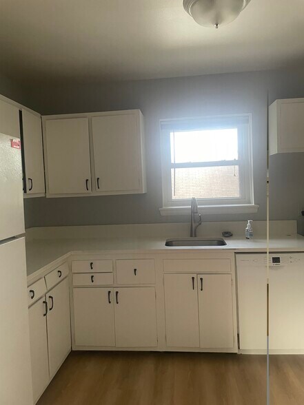 Mitchen - 922 19th St S