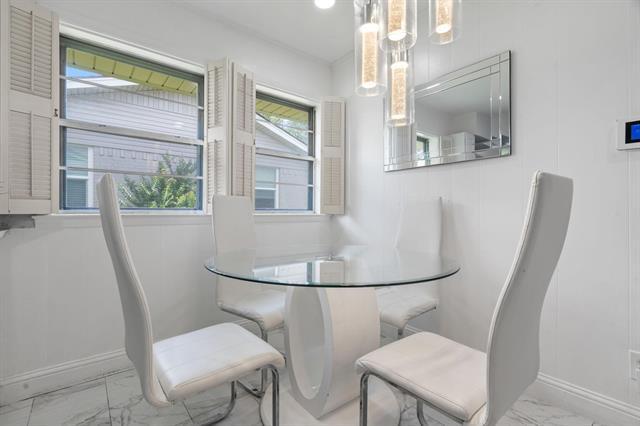 Building Photo - 3300 Nashville Ave