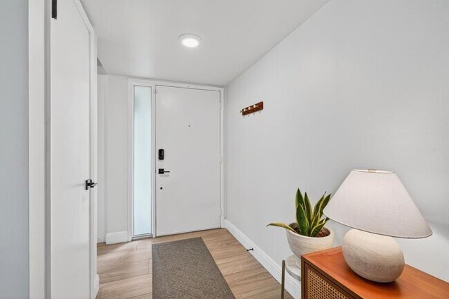 Building Photo - 5851 Camino Del Sol