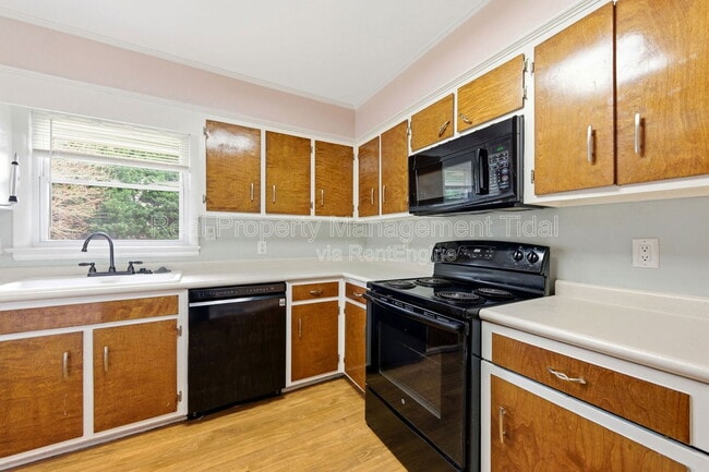 Building Photo - 41 Wendfield Cir