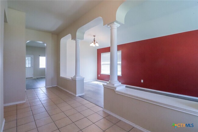 Building Photo - 1805 Lobrecht Ct