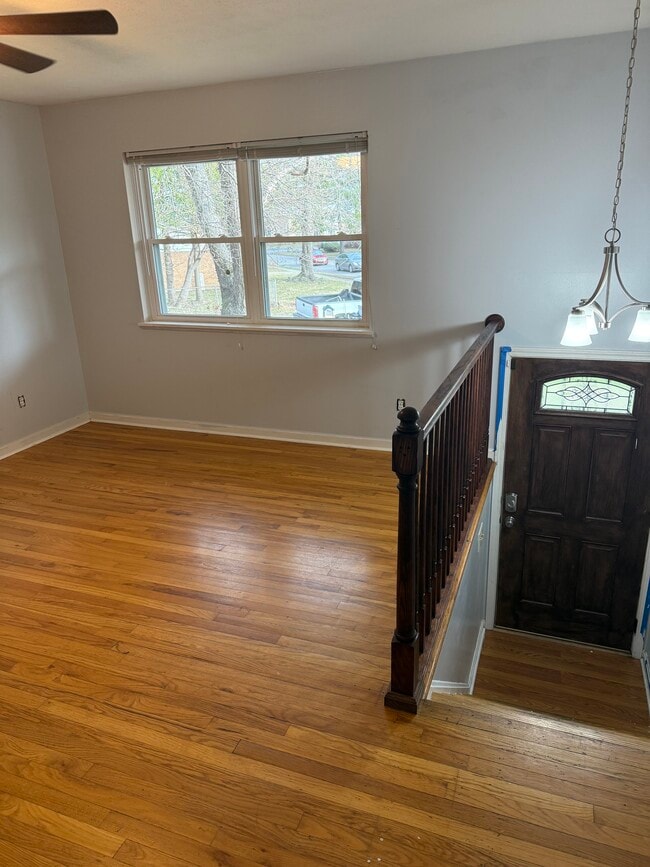 Building Photo - 1815 Tennyson Dr