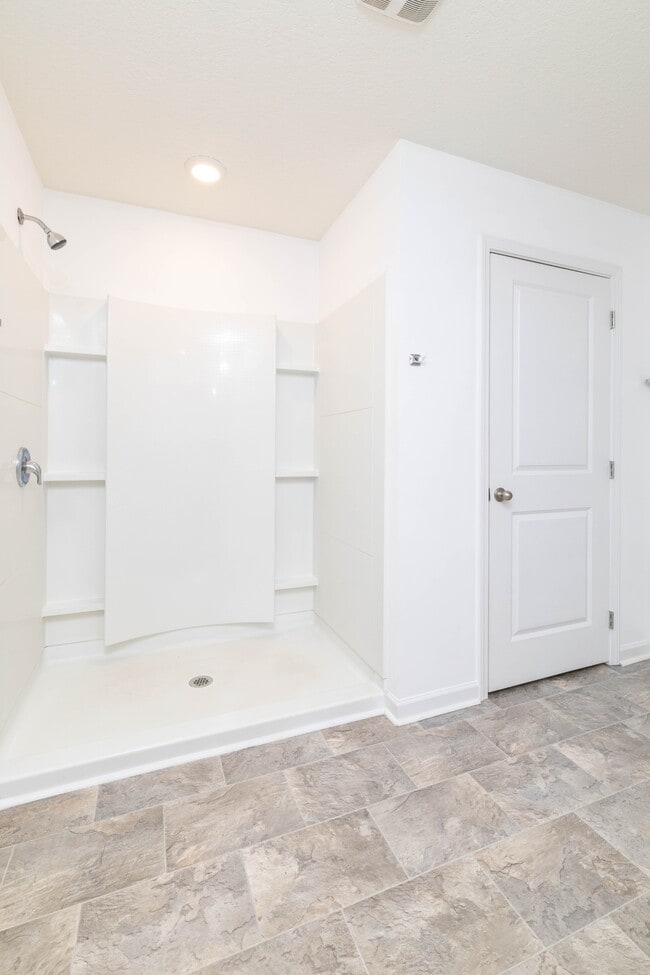 Building Photo - 228 Belle Ct