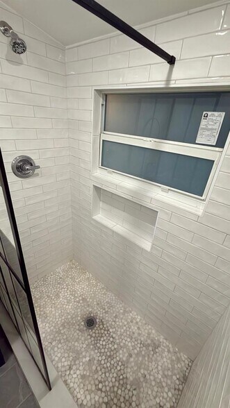 Building Photo - 712 Nottingham Blvd