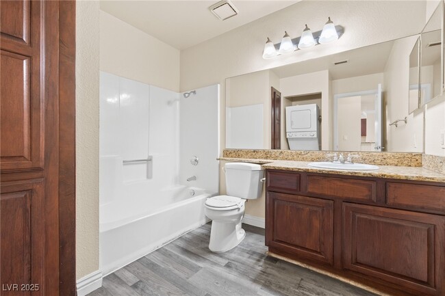Building Photo - 4050 Pacific Harbors Dr