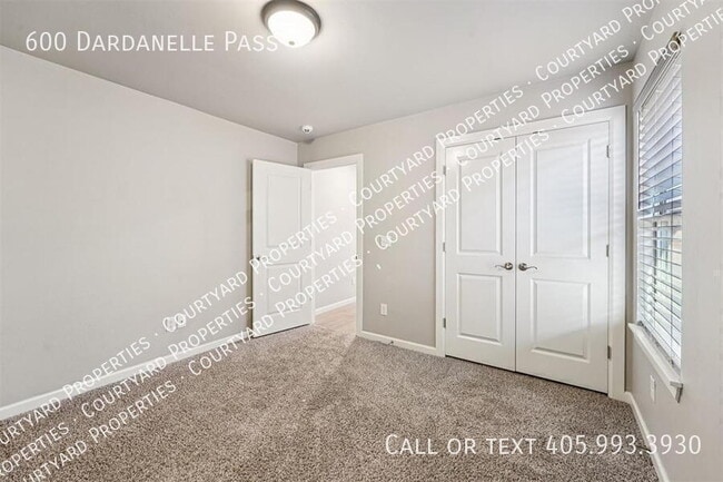 Building Photo - 600 Dardanelle Pass