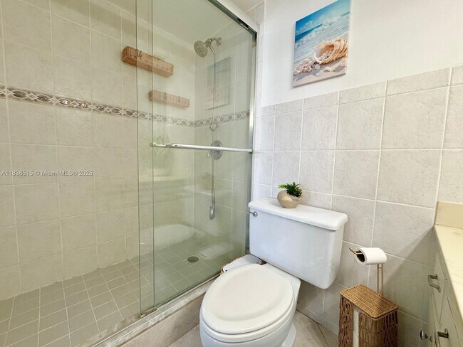 Building Photo - 3800 S Ocean Dr