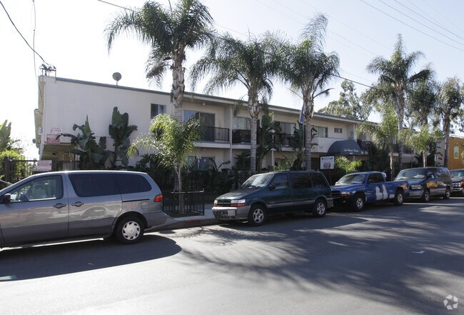 Building Photo - Las Palmas Terrace