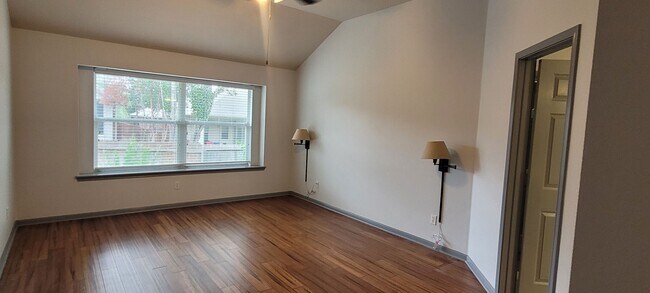 Building Photo - 4 Bedroom Home in Cibolo