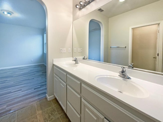 Building Photo - 3039 Torland St