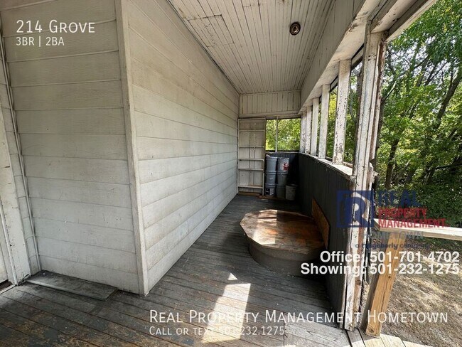 Building Photo - 214 Grove-