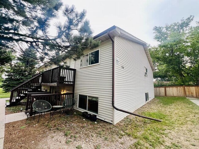 Building Photo - 714 Dell Range Blvd