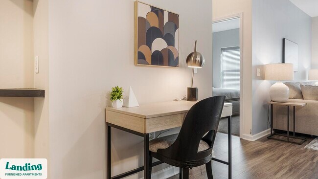 Building Photo - 915 Brentmoor Dr