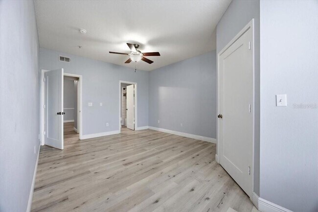 Building Photo - 14353 Fredricksburg Dr