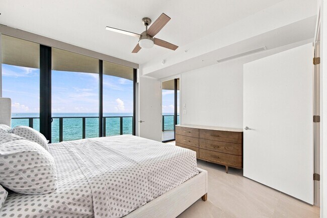 Building Photo - 900 N Ocean Blvd