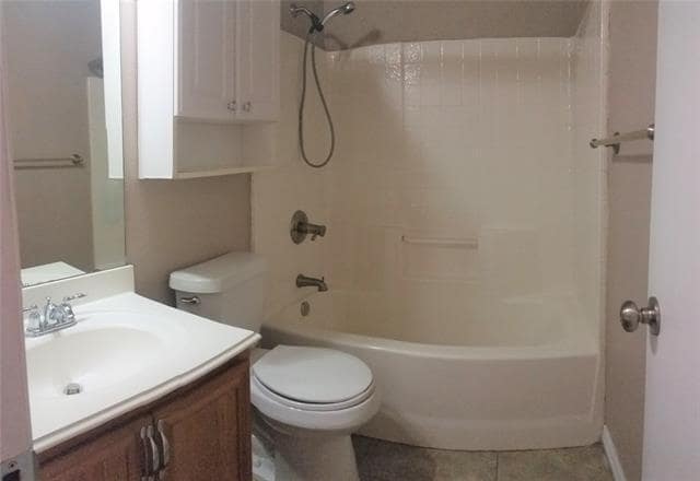Building Photo - 8640 Rainy Lake Dr