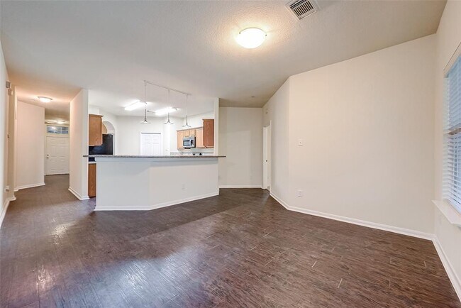 Building Photo - 1222 Hemple Dr