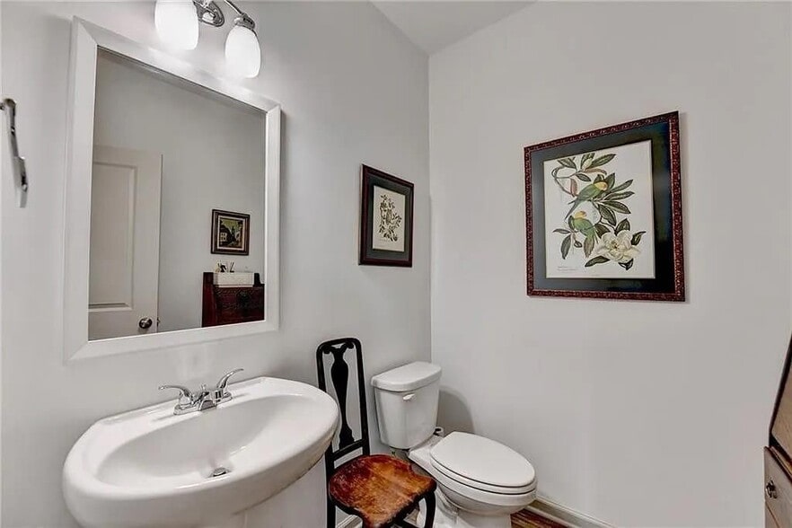 Building Photo - 27 Wesley Way