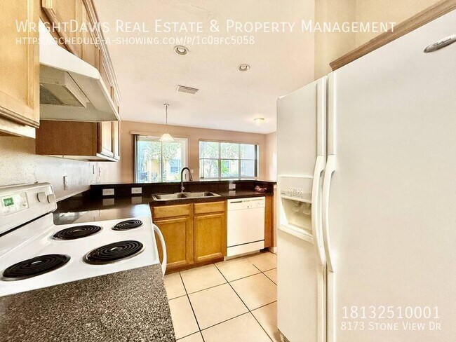 Building Photo - 8173 Stone View Dr