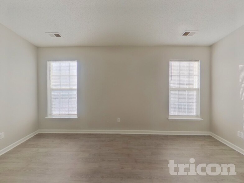 Building Photo - 5243 Moonlight Trail SW