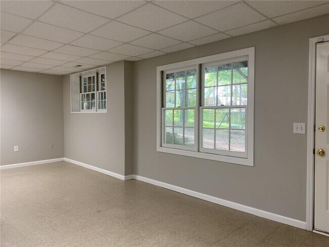 Building Photo - 612 Braidwood Dr NW