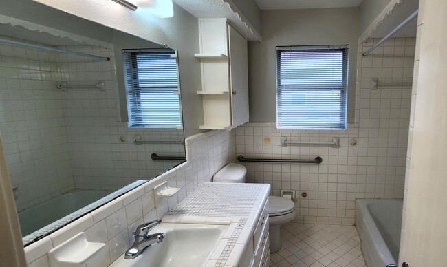Building Photo - 7473 Walling Ln