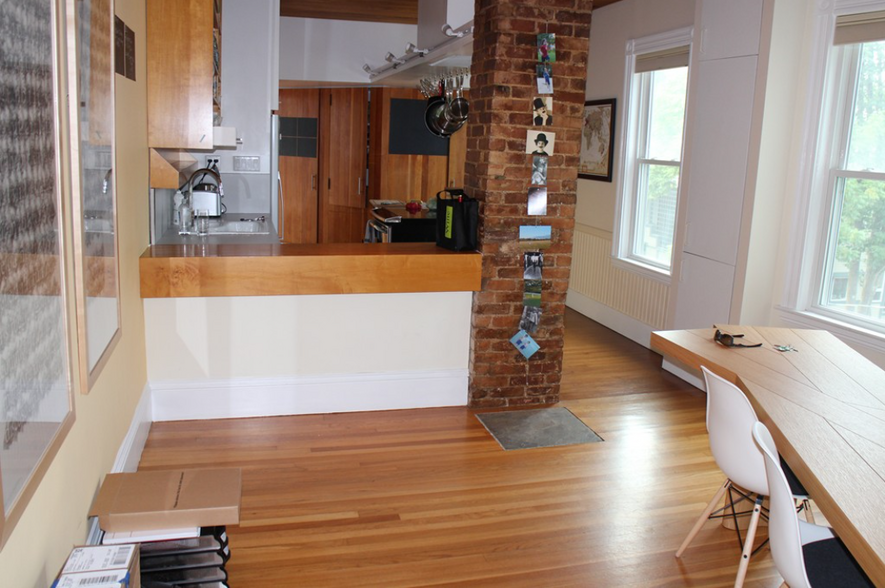 Building Photo - 47 Putnam Ave