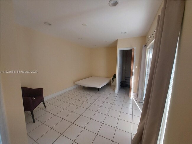 Building Photo - 8105 SW 17th Terrace