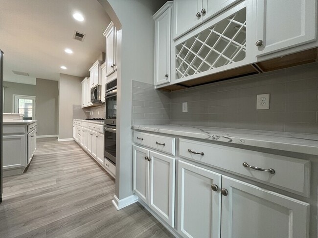 Building Photo - 17102 Alydar Commons Ln