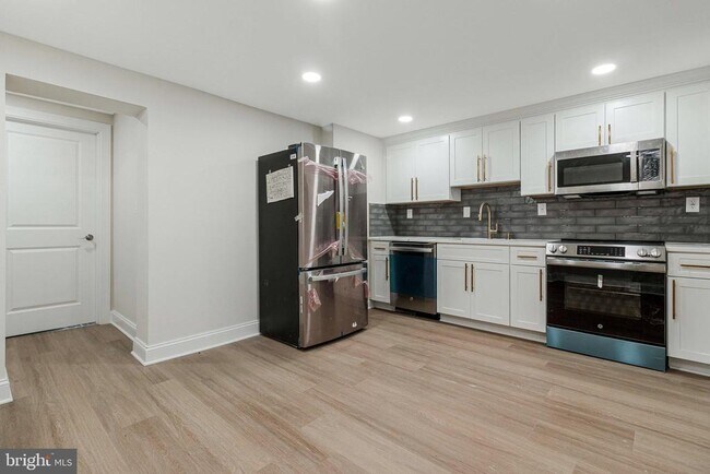 Building Photo - 1350 Sheridan St NW