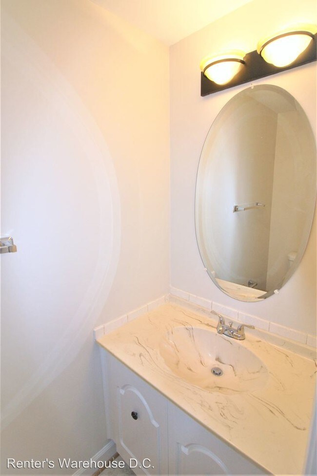 Building Photo - 3 br, 3.5 bath House - 2214 N Tuckahoe St