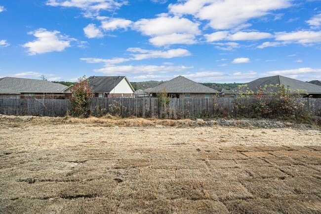 Building Photo - $1665! Beautiful 3Bed 2Bath in newly built Woodland Circle!