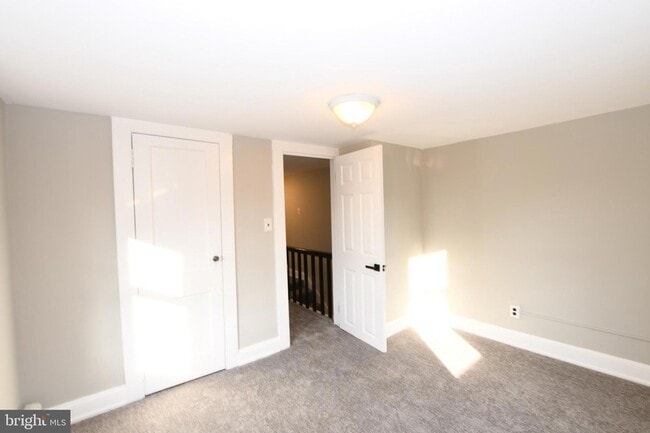 Building Photo - 14 Delaware Ave