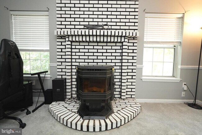 Building Photo - 4120 Lancaster Cir