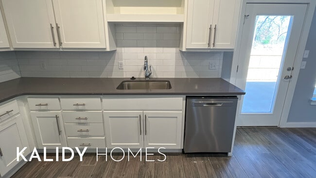 Building Photo - 424 Remington Ave