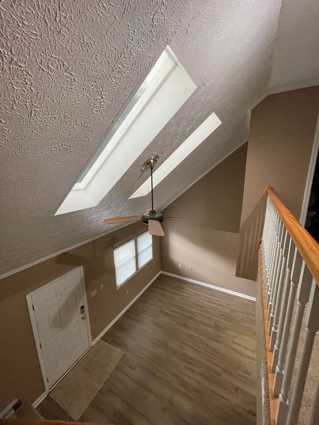 Building Photo - 338 Oxford Dr