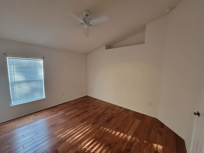 Building Photo - Coming Soon ... Charming 3 Bed/2 Bath Home...