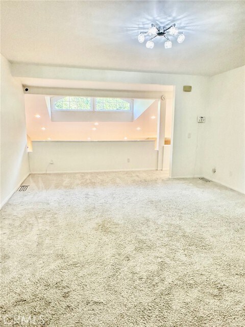 Building Photo - 2255 E Chevy Chase Dr