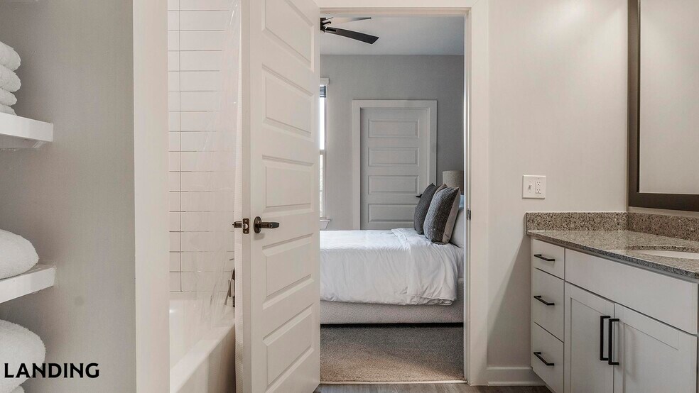 Building Photo - 1270 Hillcrest Dr