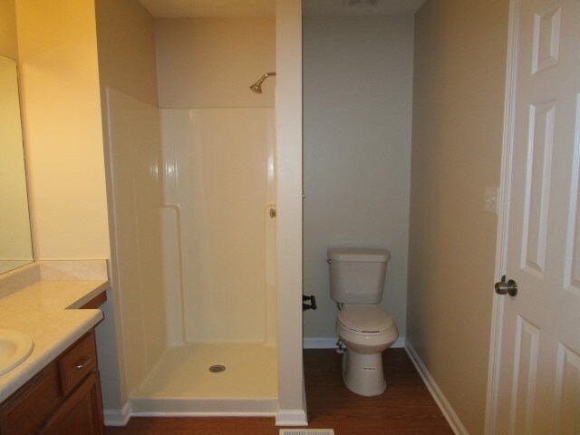 Building Photo - 73 Maplelake Ct