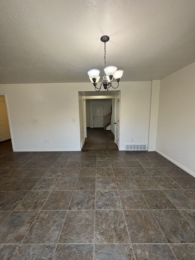 Building Photo - 3318 Quarter Mile Dr, Eagle Mountain, UT, ...
