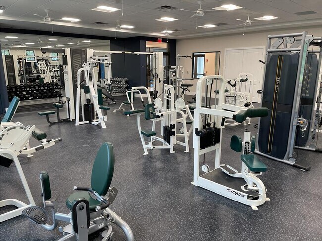 Building Photo - 5212 Lake Village Dr