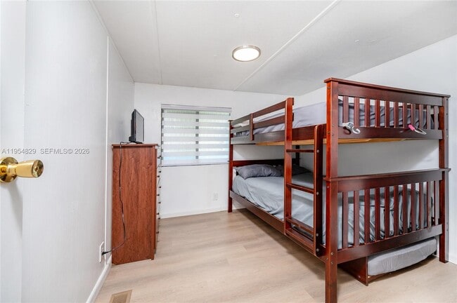 Building Photo - 456 Bowie Ln