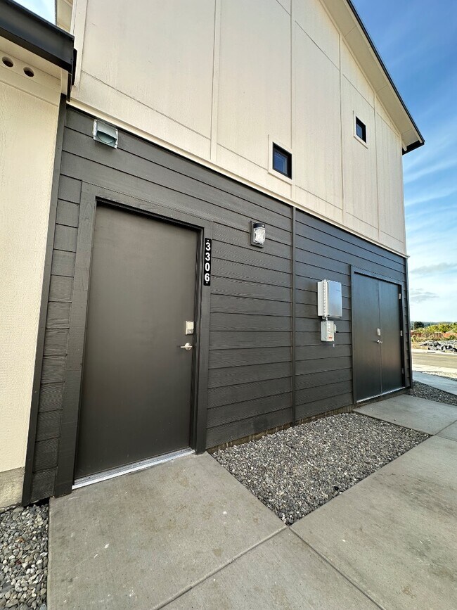 Building Photo - 3306 Jayce Ct