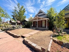 Building Photo - 2-Bed/1-Bath Home/Available Now!