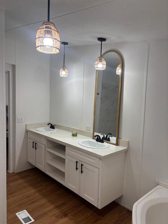 Building Photo - 1109 Hurst Creek Rd