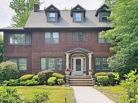 Building Photo - 2501 Euclid Heights Blvd