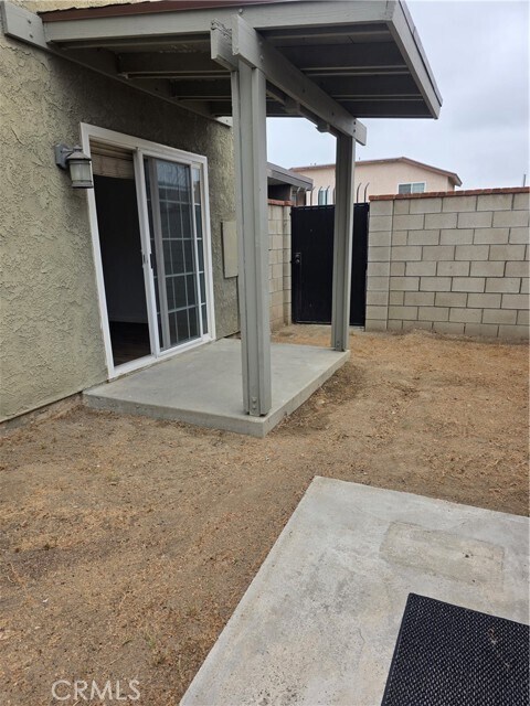 Building Photo - 1817 Cam Viejo